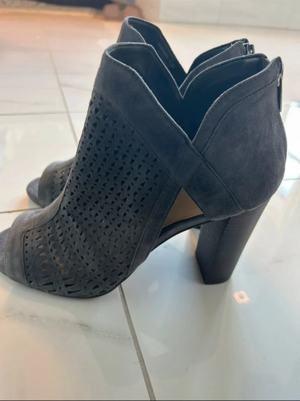 Vince Camuto suede peep